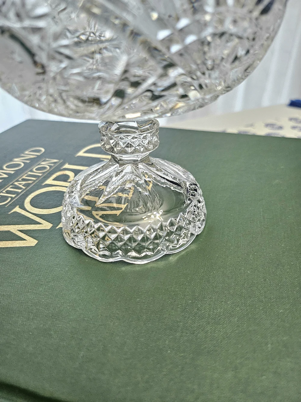 VINTAGE Pressed Crystal Glass Pedestal Candy Dish Sawtooth Rim Compote Bowl